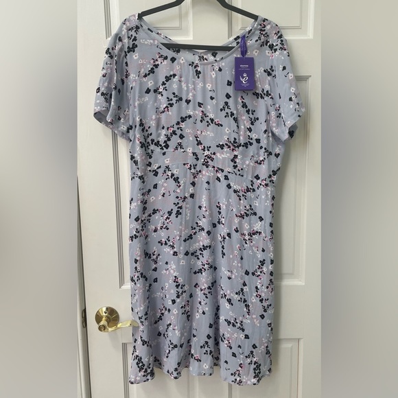 Seraphine Maternity floral dress - Picture 2 of 5